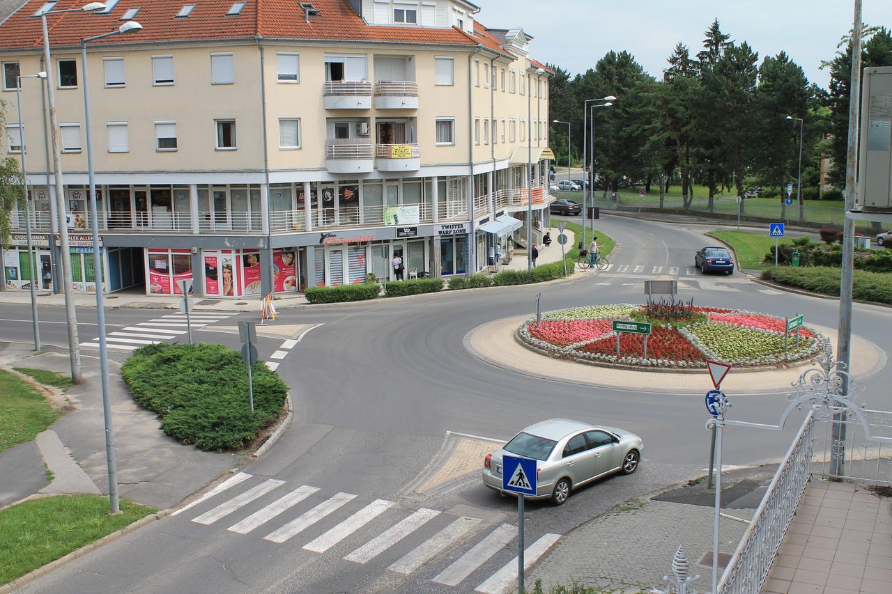 Bed and Breakfast Kiraly Szallo & Panzio Nagykanizsa Exteriér fotografie